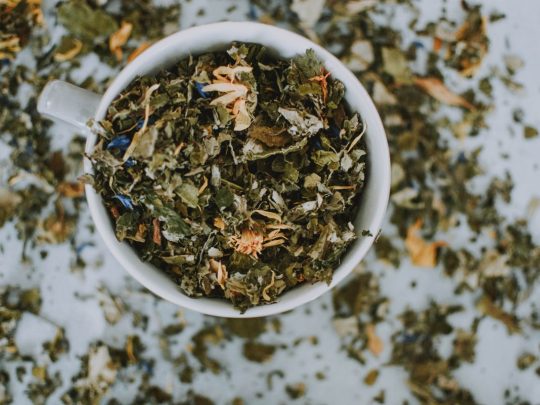 A simple cup of tea in soft morning light — a quiet image for thinking about the early signs of binge eating